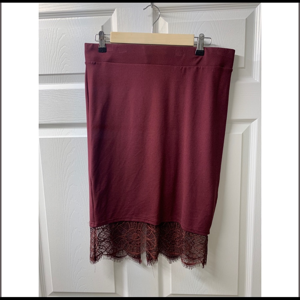 Pencil Skirt with lace detail